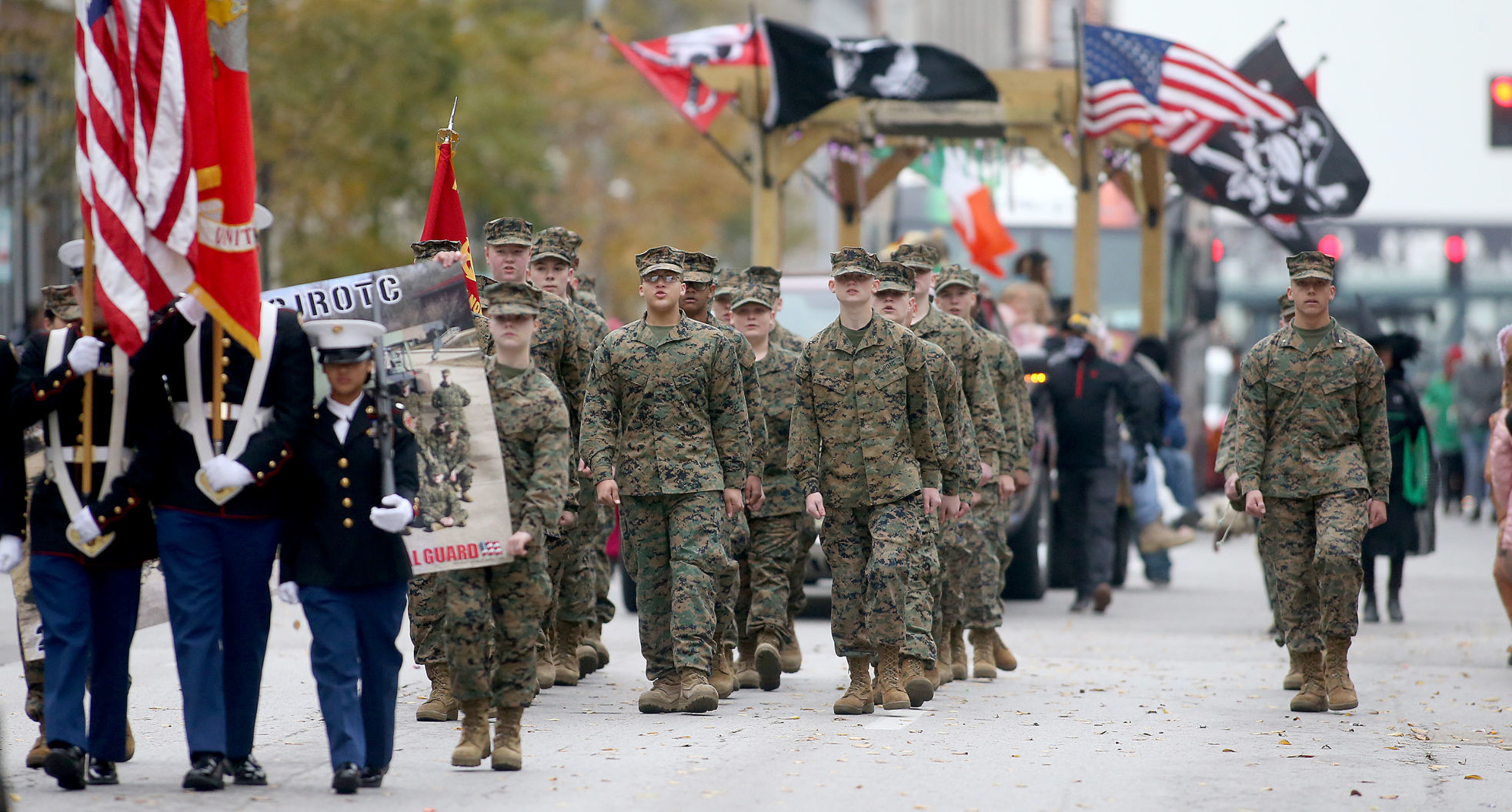 102719-qct-qca-davparade-017